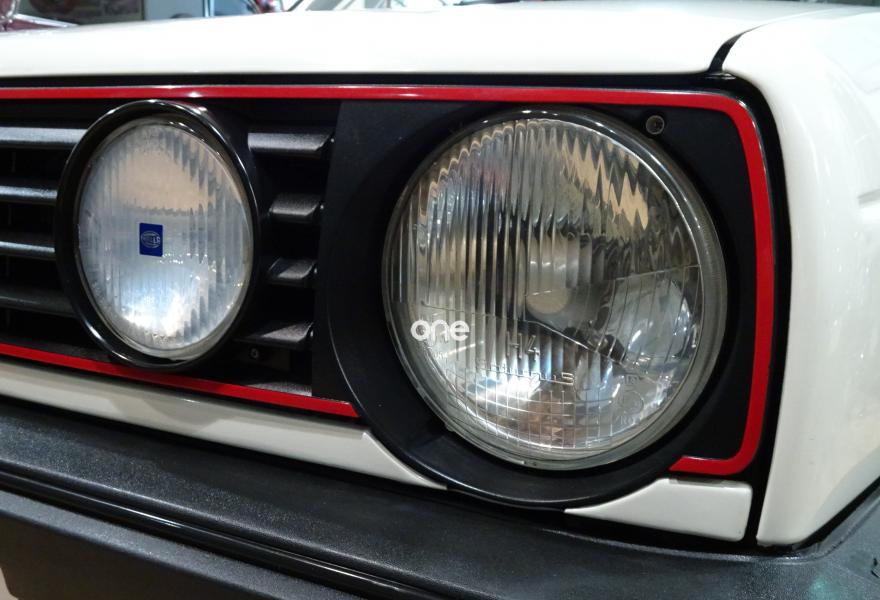 VOLKSWAGEN Golf 1990