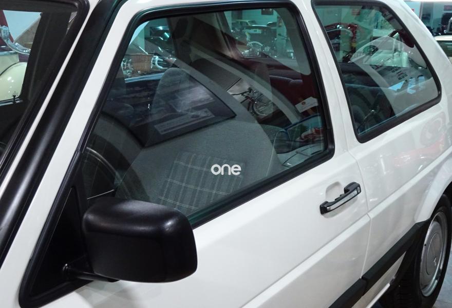 VOLKSWAGEN Golf 1990