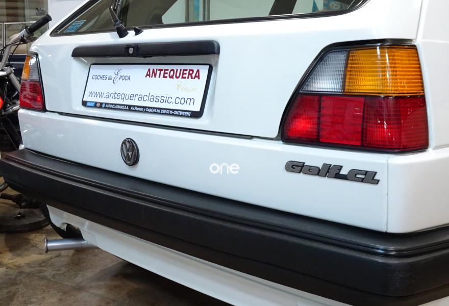 VOLKSWAGEN Golf 1990