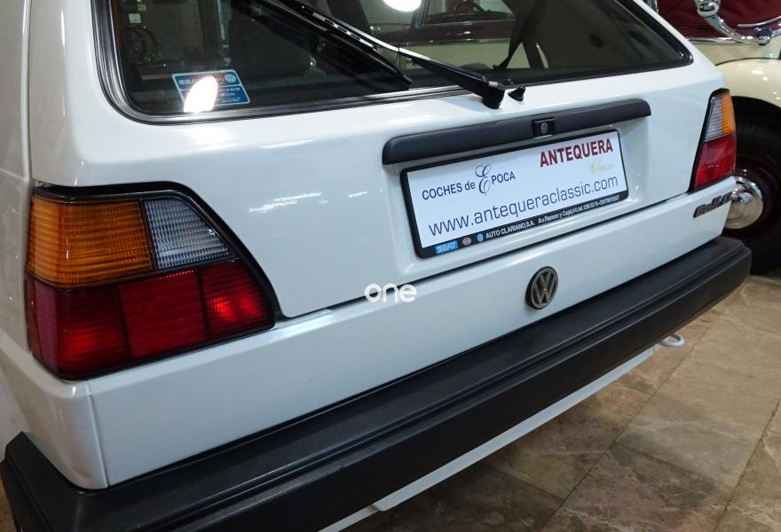VOLKSWAGEN Golf 1990