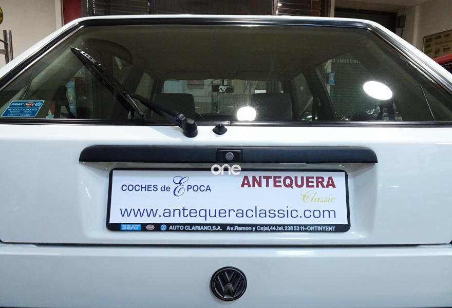 VOLKSWAGEN Golf 1990