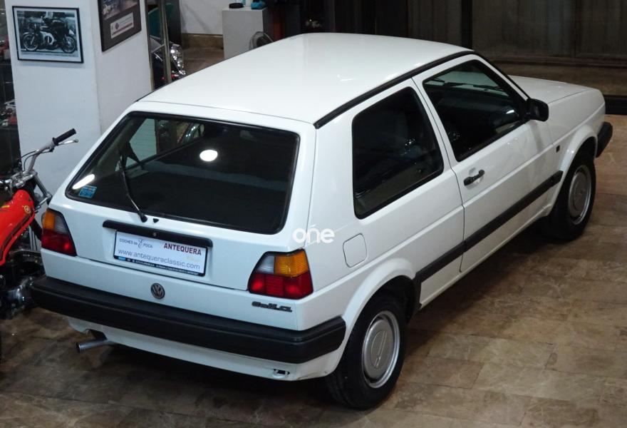 VOLKSWAGEN Golf 1990