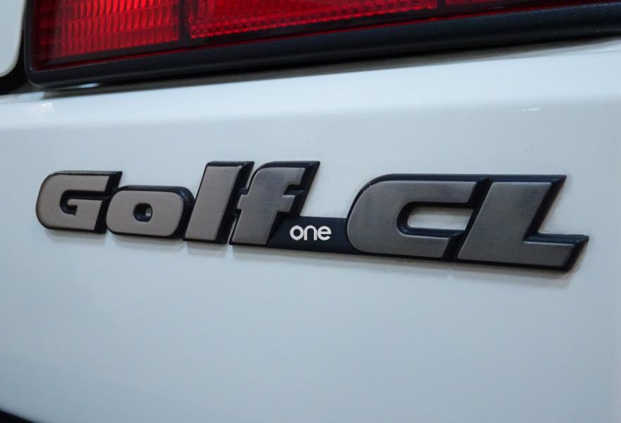 VOLKSWAGEN Golf 1990