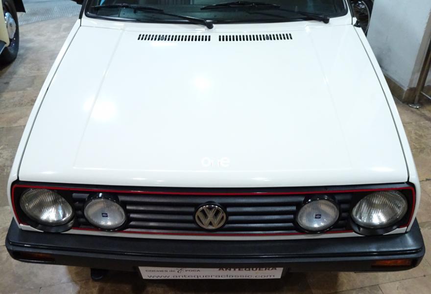VOLKSWAGEN Golf 1990