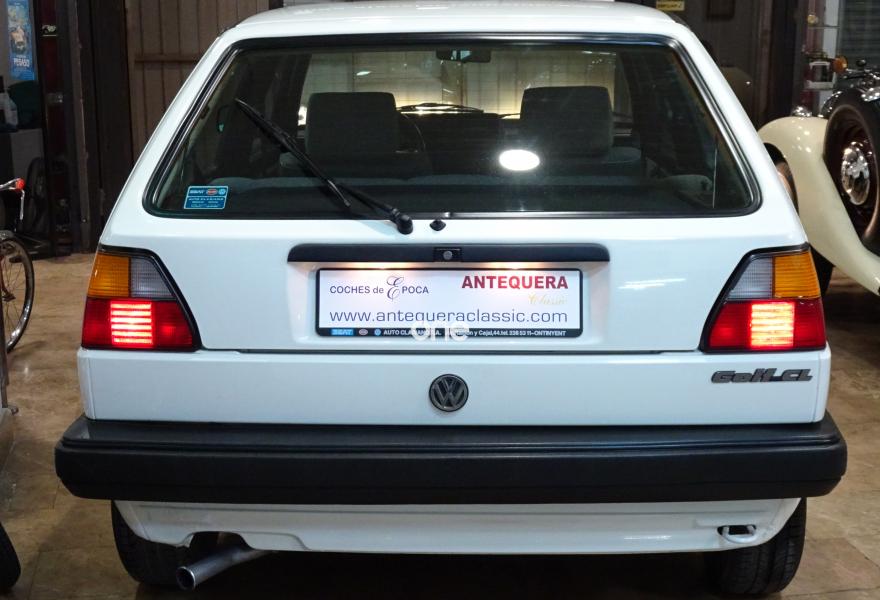 VOLKSWAGEN Golf 1990