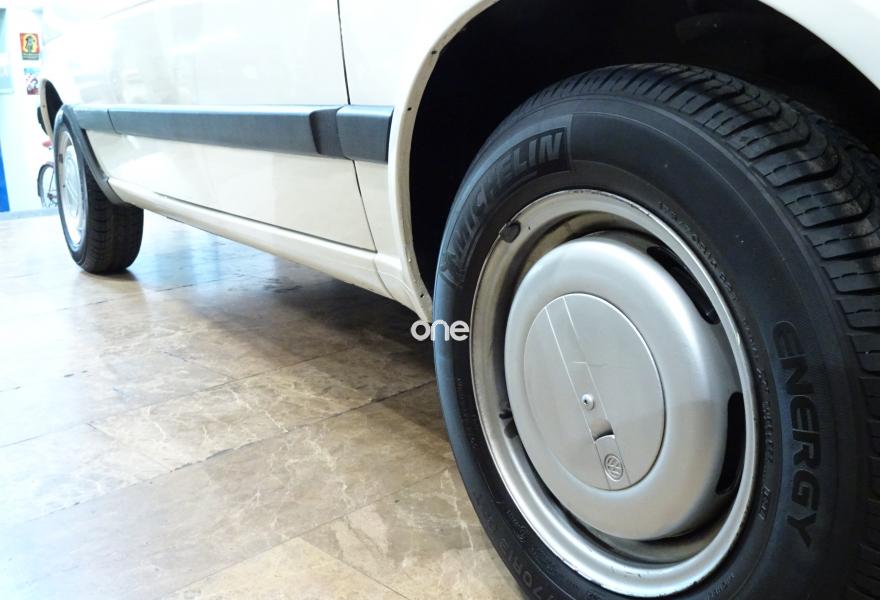 VOLKSWAGEN Golf 1990