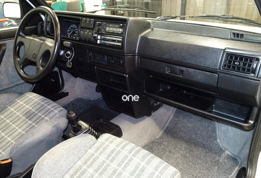 VOLKSWAGEN Golf 1990