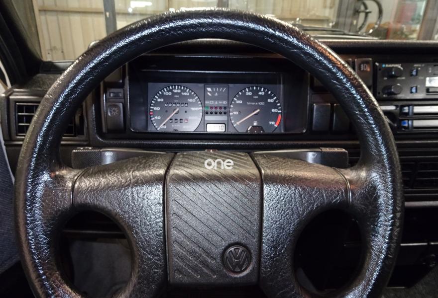 VOLKSWAGEN Golf 1990