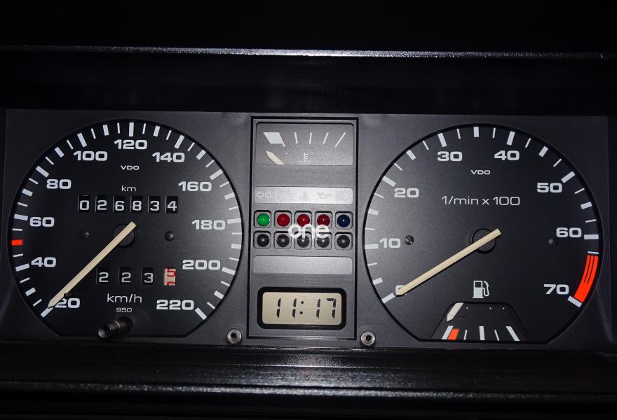 VOLKSWAGEN Golf 1990