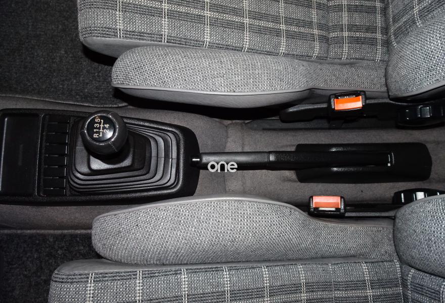 VOLKSWAGEN Golf 1990