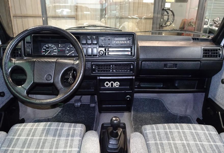 VOLKSWAGEN Golf 1990