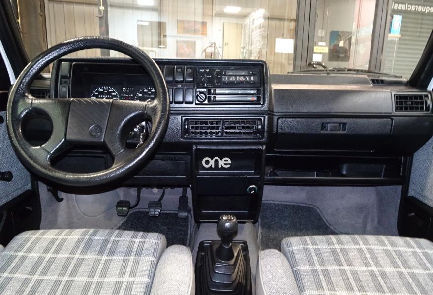 VOLKSWAGEN Golf 1990