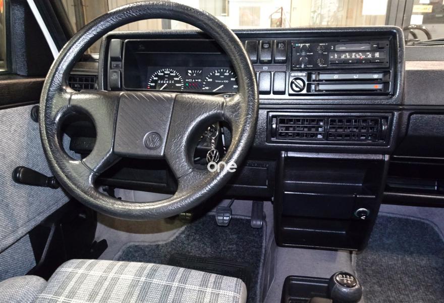 VOLKSWAGEN Golf 1990