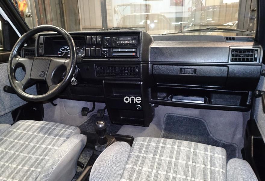 VOLKSWAGEN Golf 1990