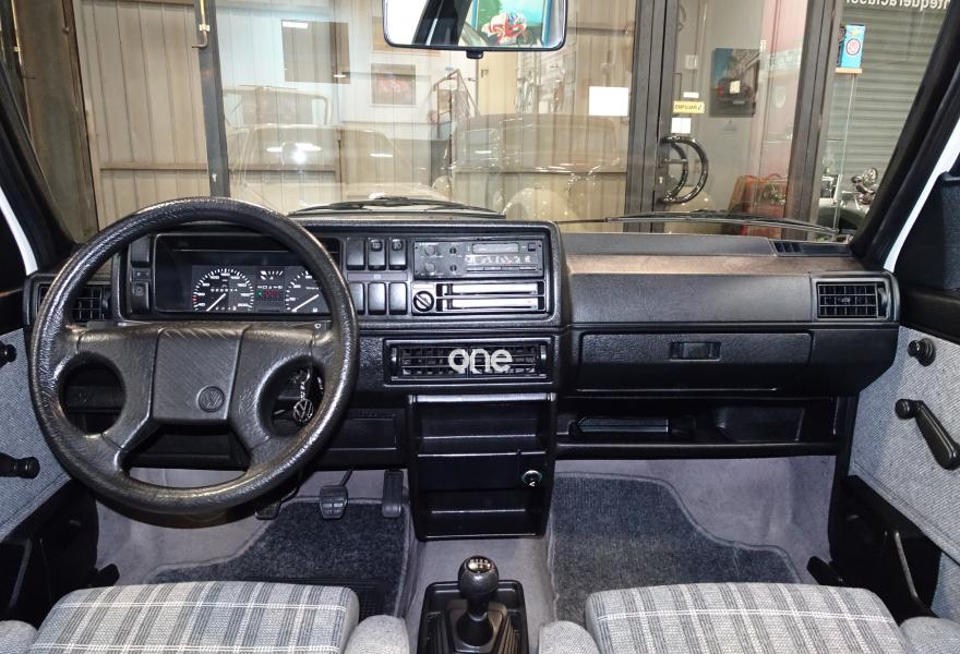 VOLKSWAGEN Golf 1990