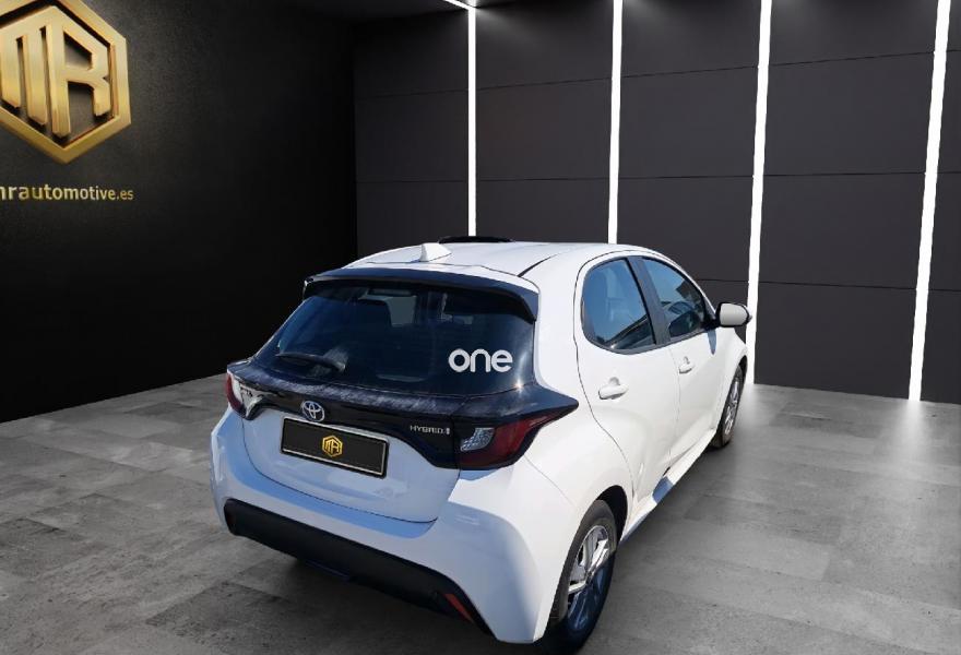 TOYOTA Yaris 2022