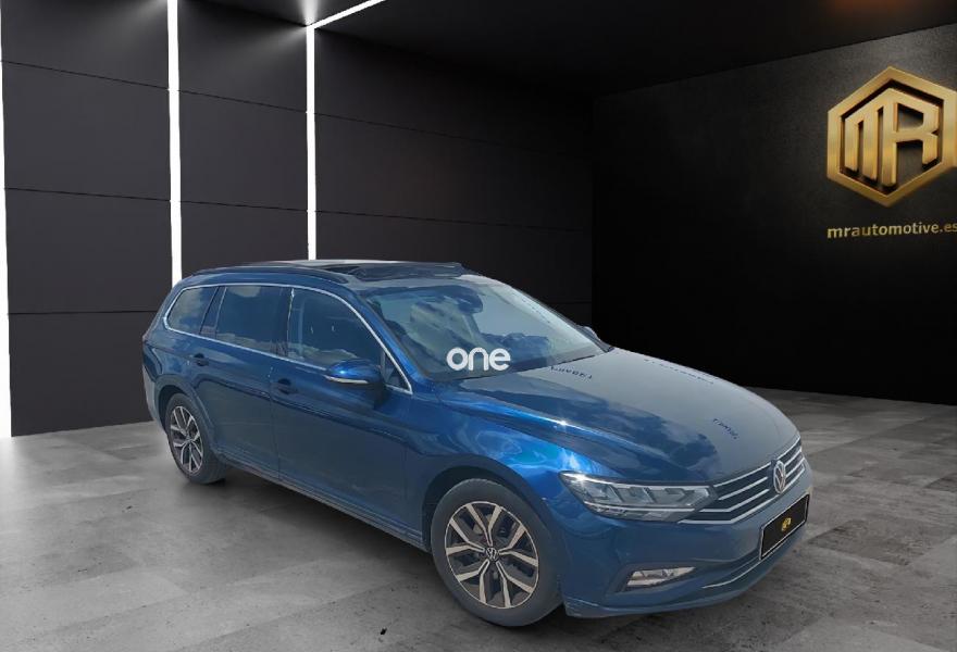 VOLKSWAGEN Passat 2022