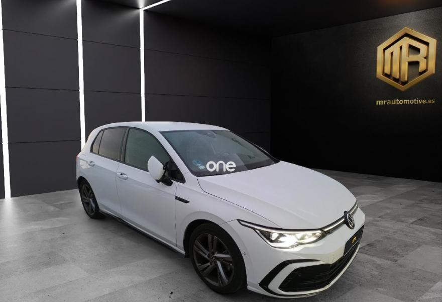 VOLKSWAGEN Golf 2021