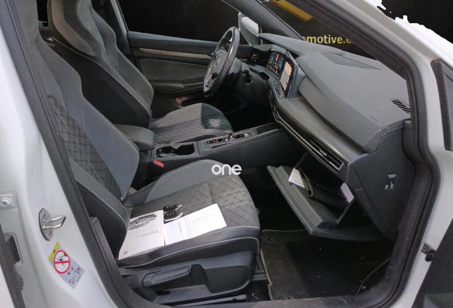 VOLKSWAGEN Golf 2021