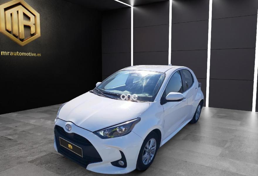 TOYOTA Yaris 2024
