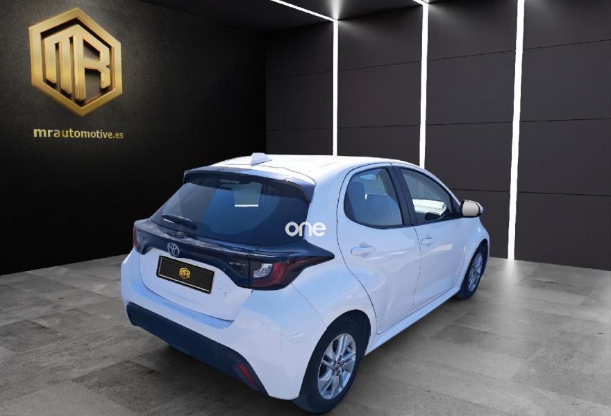 TOYOTA Yaris 2024