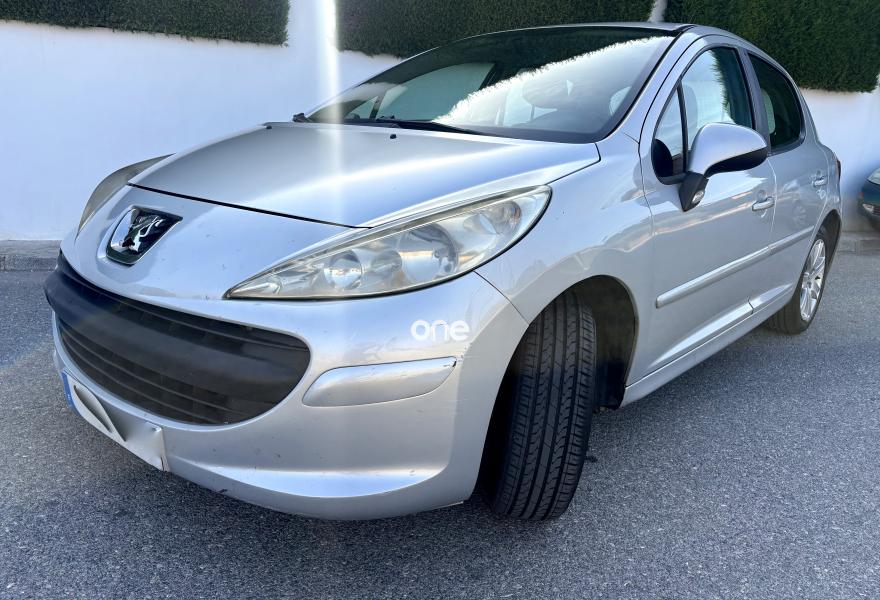 PEUGEOT 207 2009