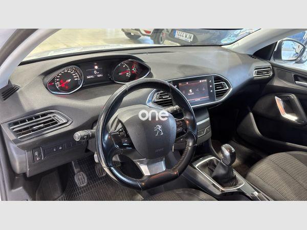 PEUGEOT 308 2018