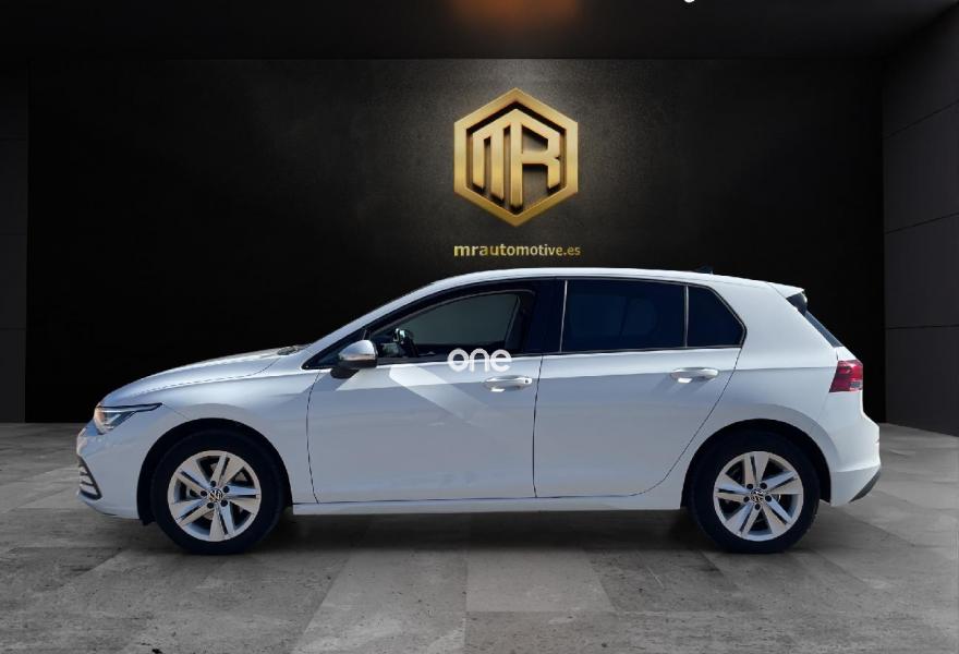 VOLKSWAGEN Golf 2022
