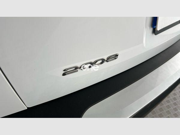 PEUGEOT 2008 2020