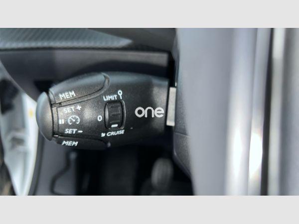 PEUGEOT 2008 2020