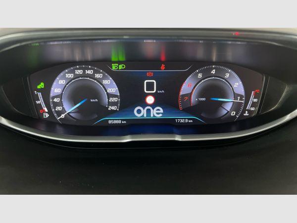 PEUGEOT 3008 2018