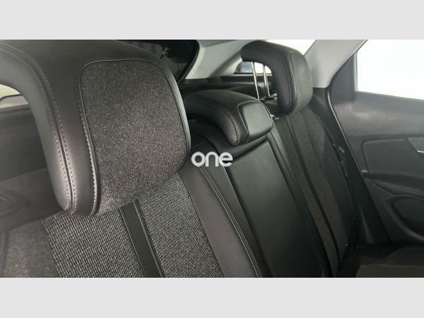 PEUGEOT 3008 2018