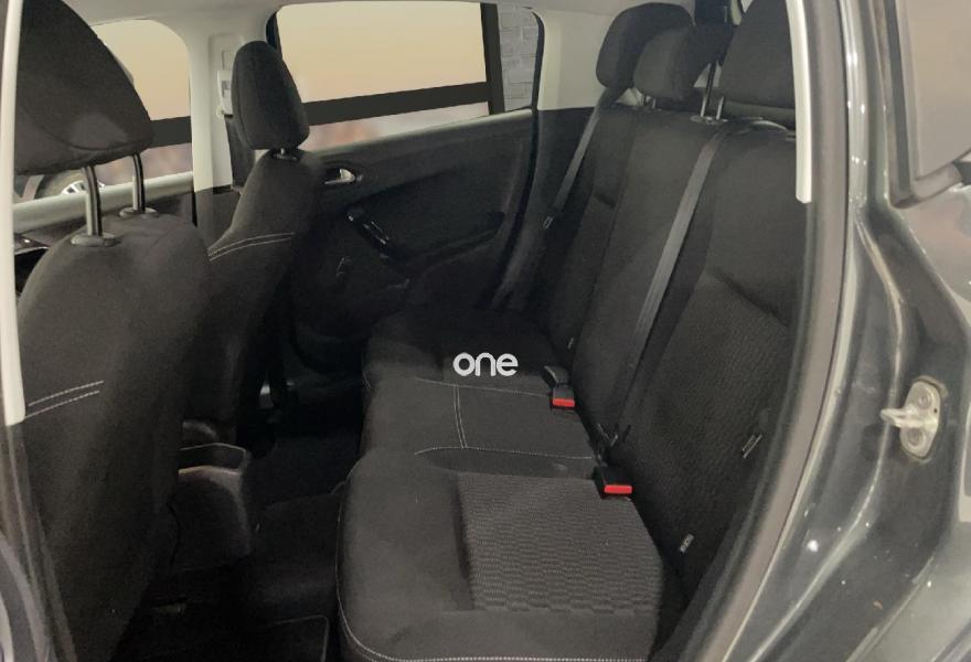 PEUGEOT 208 2017