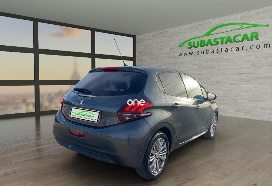 PEUGEOT 208 2017