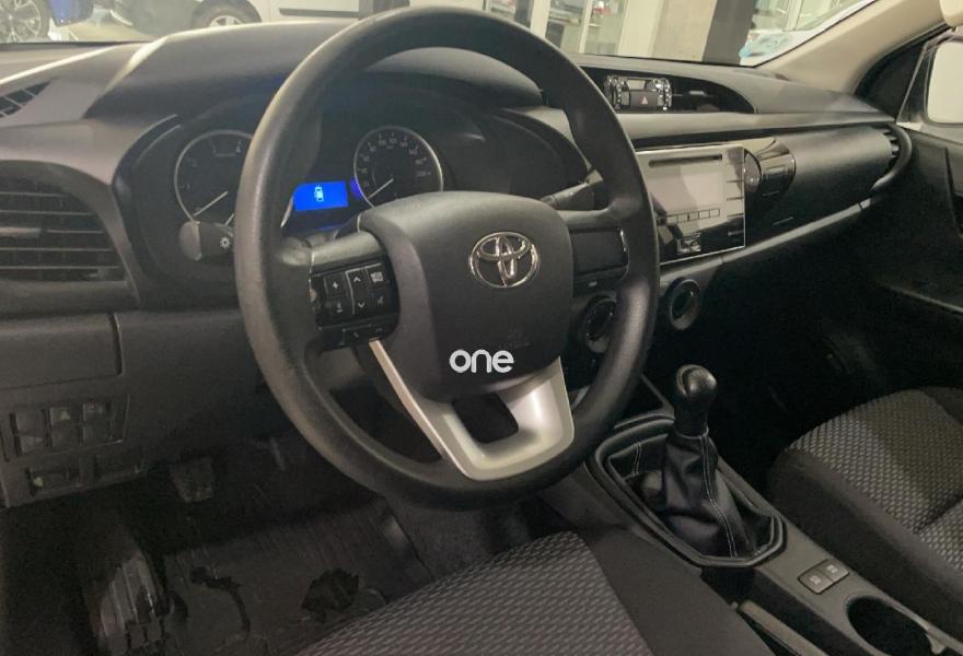 TOYOTA Hilux 2020