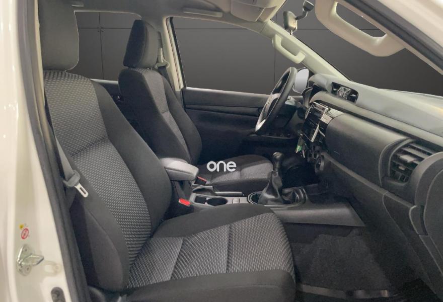 TOYOTA Hilux 2020