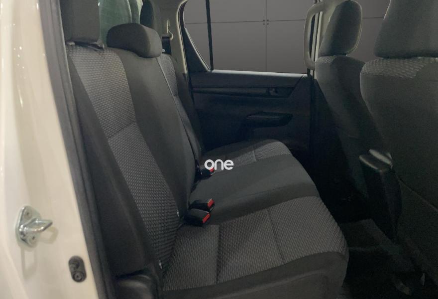 TOYOTA Hilux 2020