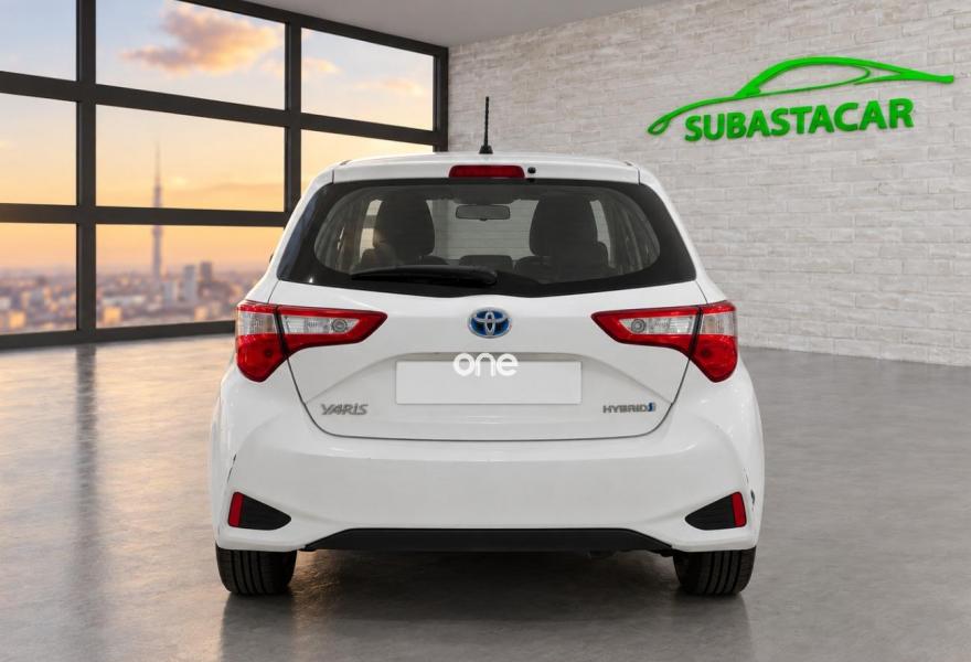 TOYOTA Yaris 2019
