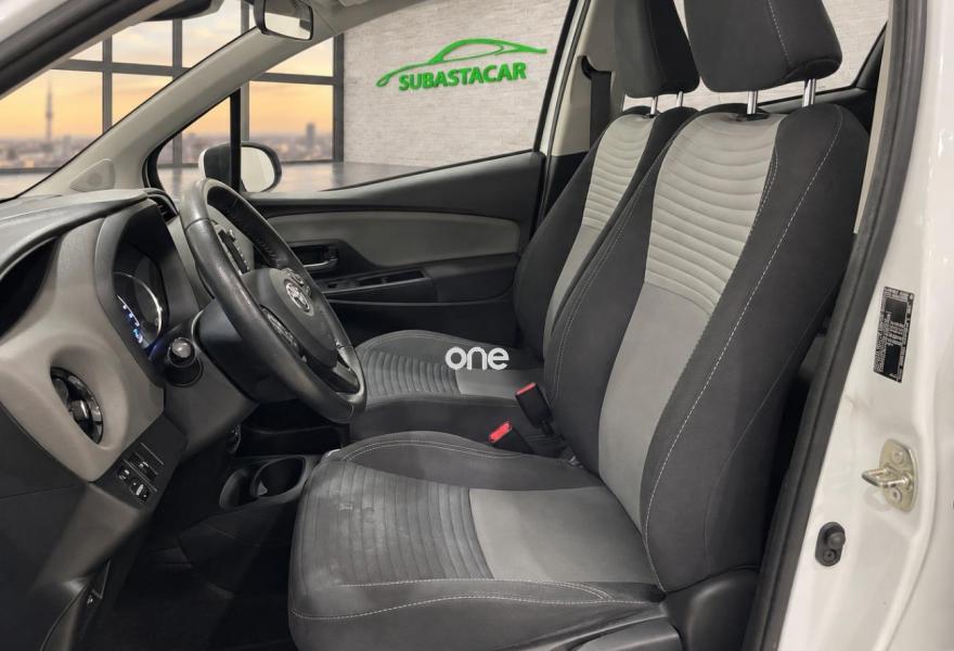 TOYOTA Yaris 2019