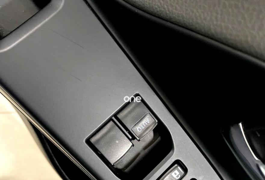 TOYOTA Yaris 2019