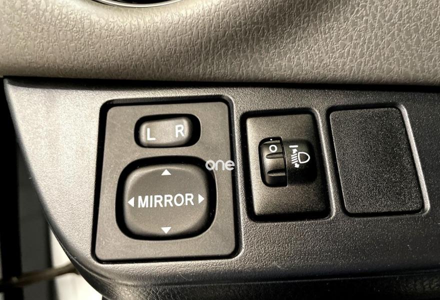 TOYOTA Yaris 2019