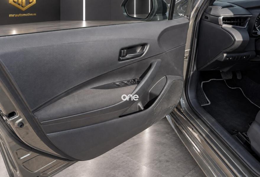 TOYOTA Corolla 2023
