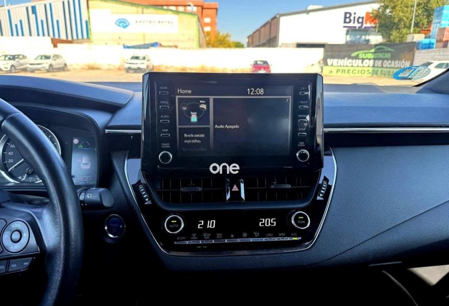 TOYOTA Corolla 2023