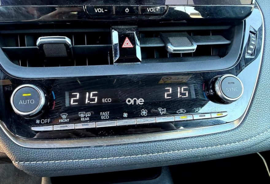 TOYOTA Corolla 2023