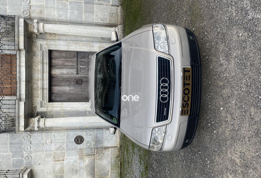 AUDI A6 2000