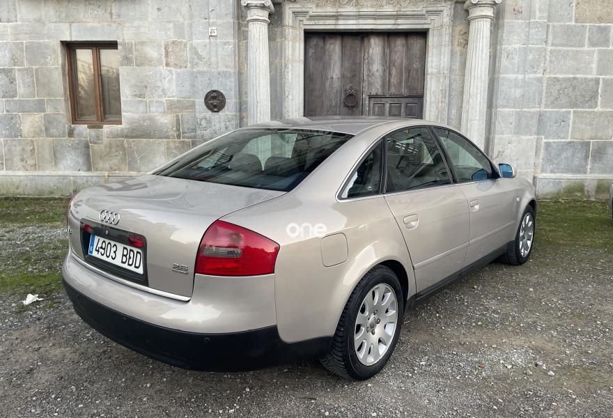 AUDI A6 2000