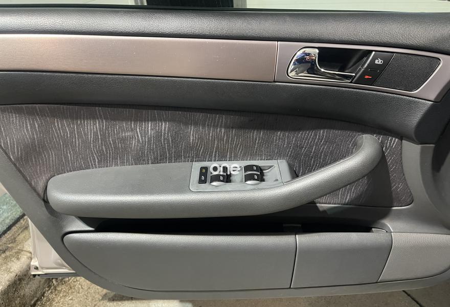 AUDI A6 2000