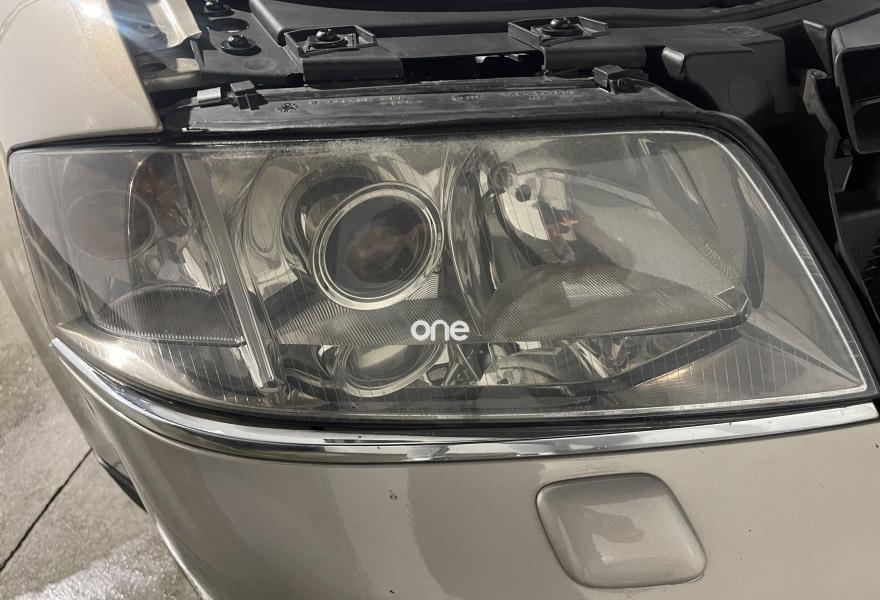 AUDI A6 2000