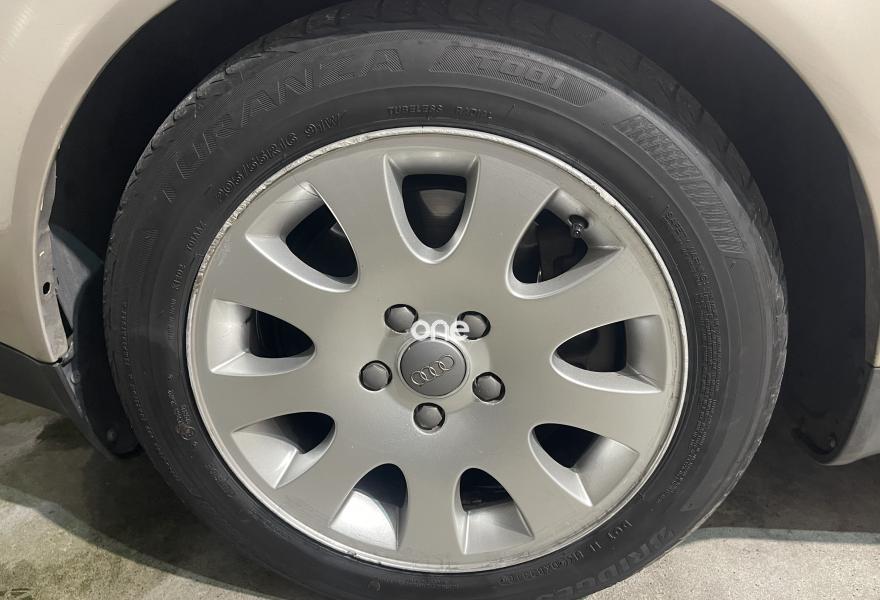 AUDI A6 2000