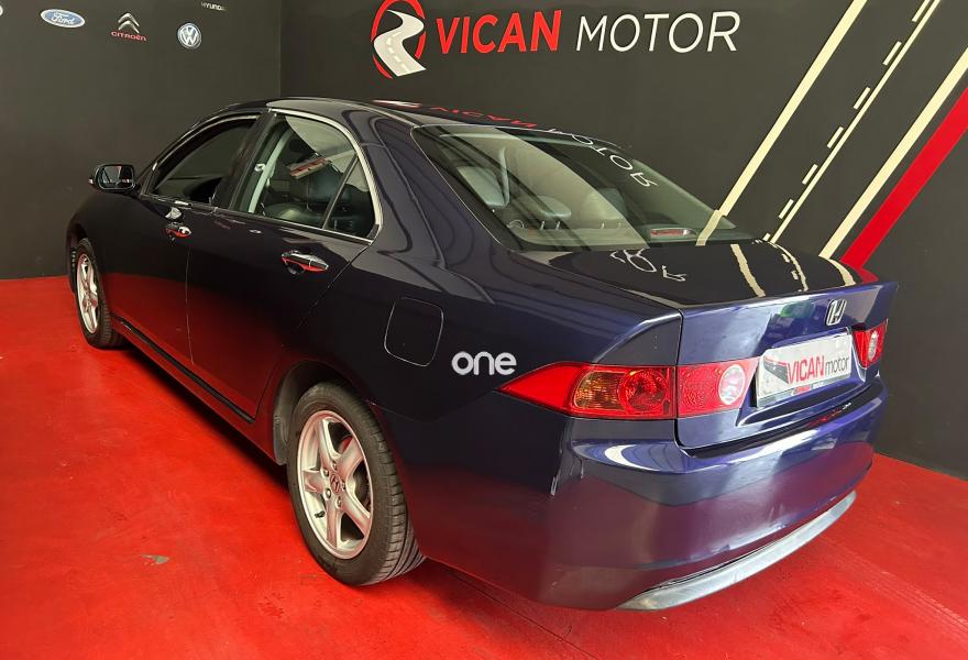 HONDA Accord 2005